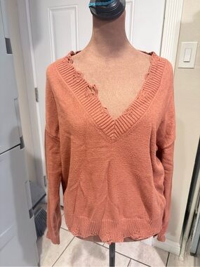 Distressed V-Neck Lightweight Sweater in Rust